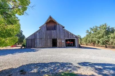 8460 E Keyes Road, Hughson, CA 95326 - Photo 35