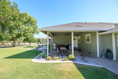 8460 E Keyes Road, Hughson, CA 95326 - Photo 29