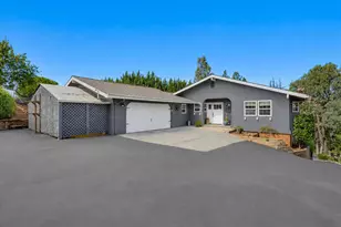 12640 Torrey Pines Dr, Auburn, CA 95602 - Photo 3