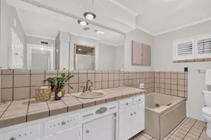 1071 W Monterey Ave, Stockton, CA 95204 - Photo 25