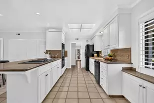 1071 W Monterey Ave, Stockton, CA 95204 - Photo 13