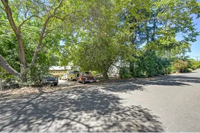 814 Comstock Drive, Folsom, CA 95630 - Photo 25