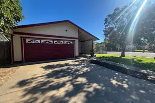 9800 Crimsonwood Way, Sacramento, CA 95827 - Photo 3