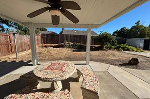 9800 Crimsonwood Way, Sacramento, CA 95827 - Photo 29
