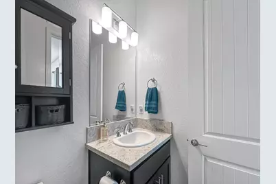 411 S Atlantica Drive, Madera, CA 93636 - Photo 15