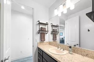 411 S Atlantica Dr, Madera, CA 93636 - Photo 33