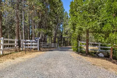 7010 Flat Creek Drive, Somerset, CA 95684 - Photo 59