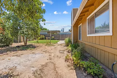 1044 Fruitbasket Lane, Livingston, CA 95334 - Photo 37