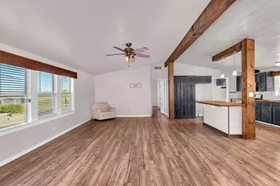 17568 Clement Avenue, Dos Palos, CA 93620 - Photo 11