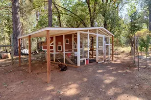 19275 Adamson Dr, Grass Valley, CA 95949 - Photo 13