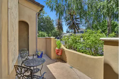 922 Shore Breeze Drive, Sacramento, CA 95831 - Photo 3