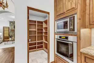 922 Shore Breeze Dr, Sacramento, CA 95831 - Photo 29
