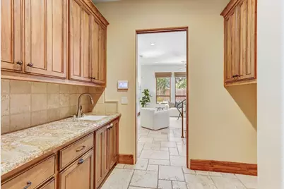 922 Shore Breeze Drive, Sacramento, CA 95831 - Photo 69