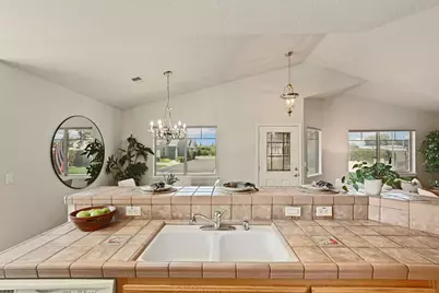 647 Village Drive, Galt, CA 95632 - Photo 11