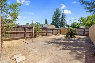 1114 N Conyer St, Visalia, CA 93291 - Photo 29
