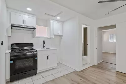 1114 N Conyer Street, Visalia, CA 93291 - Photo 41