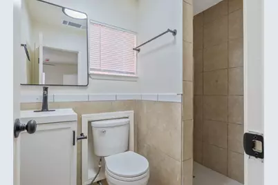 1114 N Conyer Street, Visalia, CA 93291 - Photo 43
