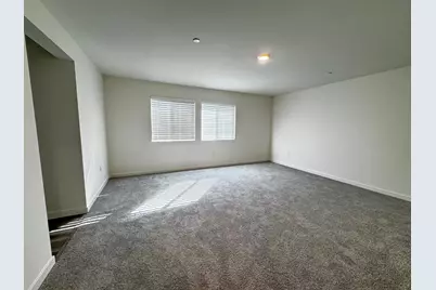 8861 Stratham Way, Elk Grove, CA 95758 - Photo 15