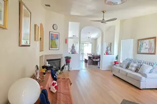9009 Bungalow Way, Elk Grove, CA 95758 - Photo 3