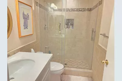9009 Bungalow Way, Elk Grove, CA 95758 - Photo 17