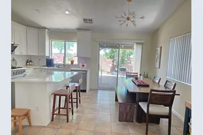 9009 Bungalow Way, Elk Grove, CA 95758 - Photo 5