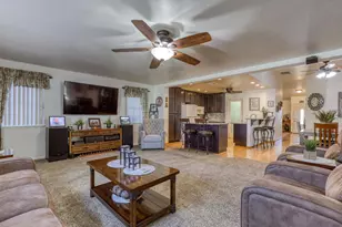 8177 Oak Landing Ct, Sacramento, CA 95828 - Photo 1