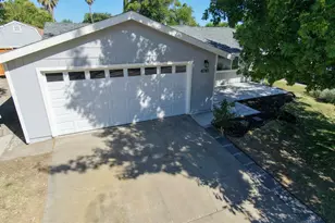 4781 Oakhollow Dr, Sacramento, CA 95842 - Photo 3