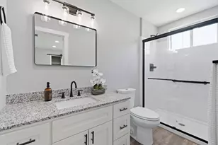 4781 Oakhollow Dr, Sacramento, CA 95842 - Photo 11