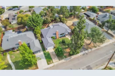 261 Sutter St, Auburn, CA 95603 - Photo 23