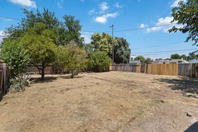 365 E Main Street, Merced, CA 95340 - Photo 27