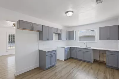 365 E Main Street, Merced, CA 95340 - Photo 9