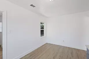 365 E Main St, Merced, CA 95340 - Photo 11