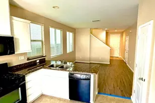 8907 Great Rock Cir, Sacramento, CA 95829 - Photo 3