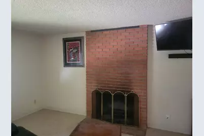 513 Fairview Avenue, Madera, CA 93637 - Photo 11