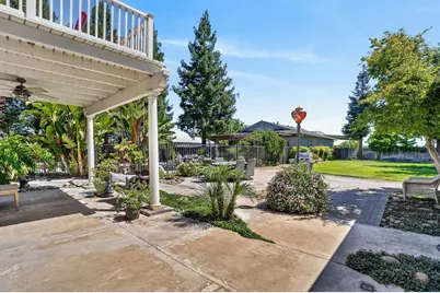 310 S Bern Avenue, Stockton, CA 95215 - Photo 61