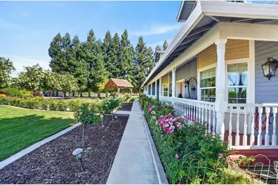 310 S Bern Avenue, Stockton, CA 95215 - Photo 13