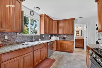 310 S Bern Avenue, Stockton, CA 95215 - Photo 77