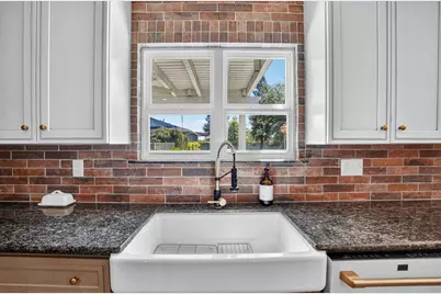 310 S Bern Avenue, Stockton, CA 95215 - Photo 33