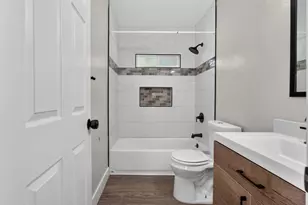 2641 Norwood Ave, Sacramento, CA 95815 - Photo 17