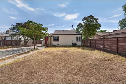 2641 Norwood Avenue, Sacramento, CA 95815 - Photo 33