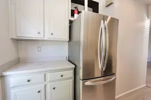 722 Woodside Ln, Sacramento, CA 95825 - Photo 9
