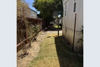 Pringle #4, Galt, CA 95632 - Photo 7