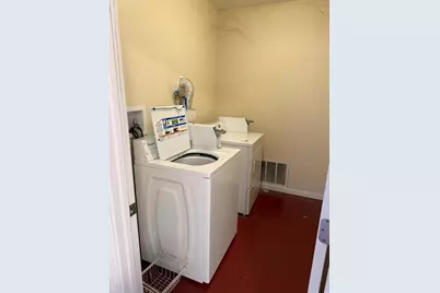 134 W Park Street, Stockton, CA 95202 - Photo 9