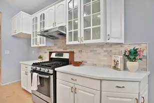 4950 Adalis Dr, Elk Grove, CA 95758 - Photo 9