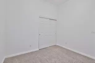 4950 Adalis Dr, Elk Grove, CA 95758 - Photo 35