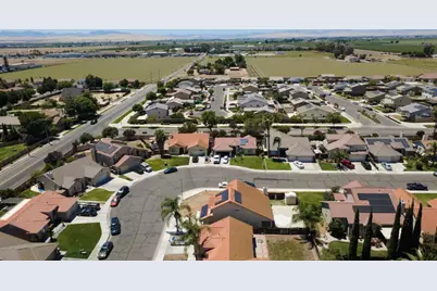 128 Chardonnay Street, Los Banos, CA 93635 - Photo 37