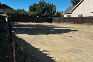 730 Arbor Pointe Ave, Gustine, CA 95322 - Photo 1