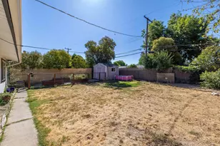 3720 Centinella Dr, North Highlands, CA 95660 - Photo 17