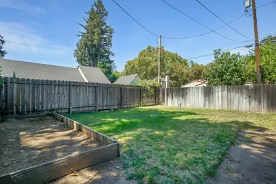 1121 Yosemite Street, Turlock, CA 95380 - Photo 21