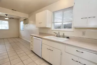 1504 Cardinal Way, Roseville, CA 95661 - Photo 7